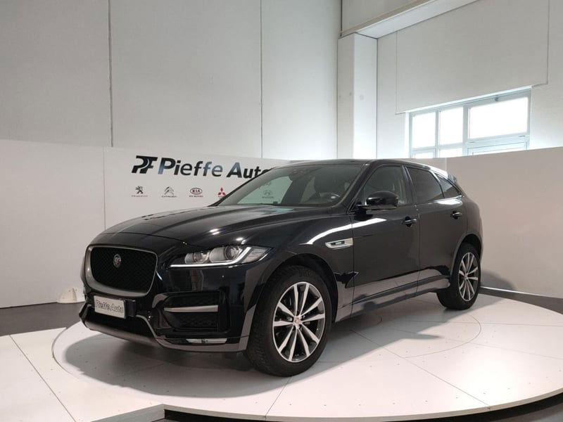 Jaguar F-Pace 2.0 D 180 CV AWD R-Sport del 2019 usata a L'Aquila