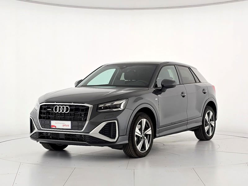 Audi Q2 35 2.0 tdi S line edition quattro s-tronic del 2025 usata a Alba