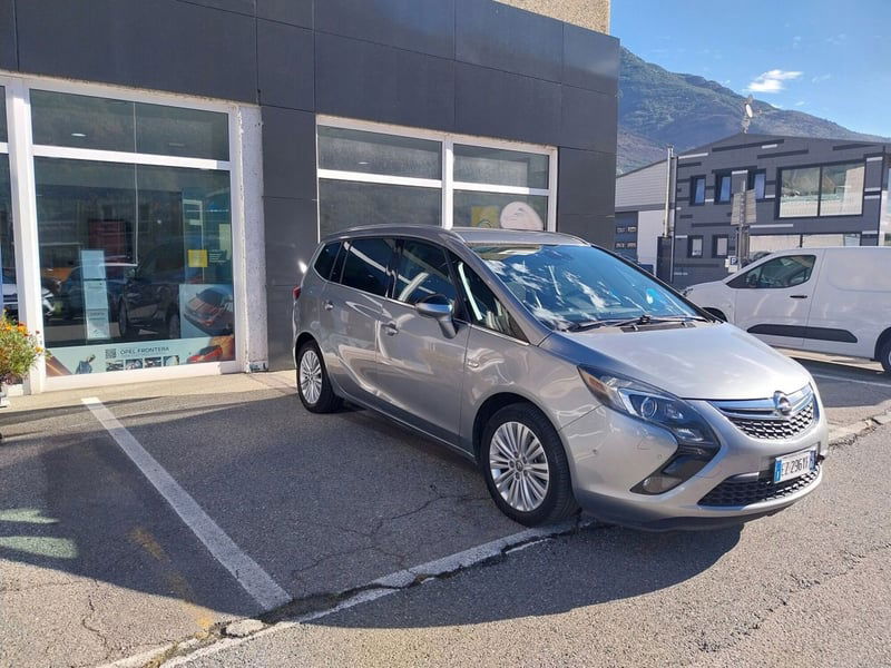 Opel Zafira Tourer 1.4 Turbo 120CV Cosmo del 2016 usata a Saint-Christophe