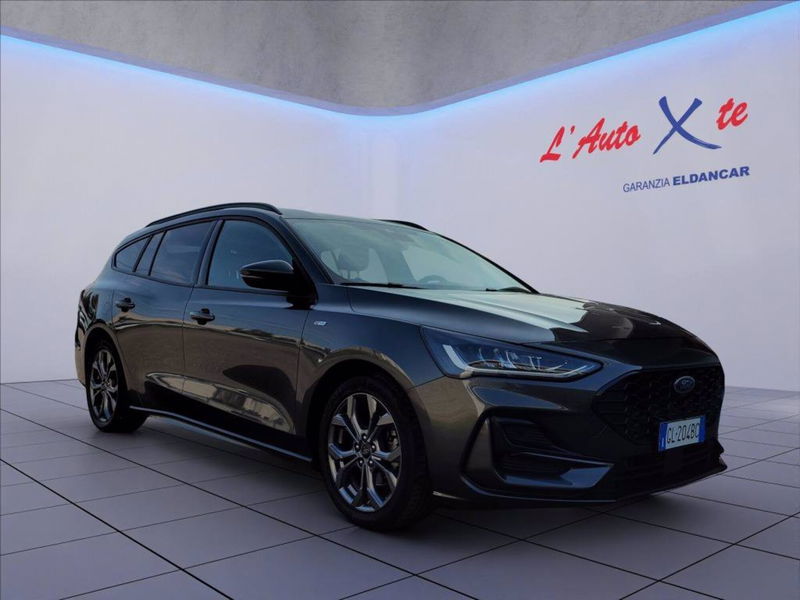 Ford Focus Station Wagon 1.0 EcoBoost Hybrid 125 CV SW ST-Line Design del 2022 usata a Trezzano sul Naviglio