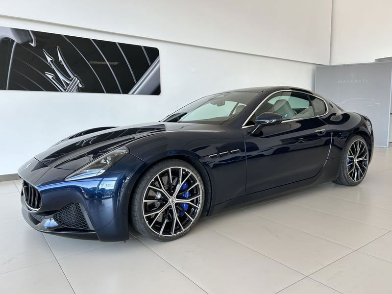 Maserati Granturismo 3.0 Modena awd auto nuova a Ancona
