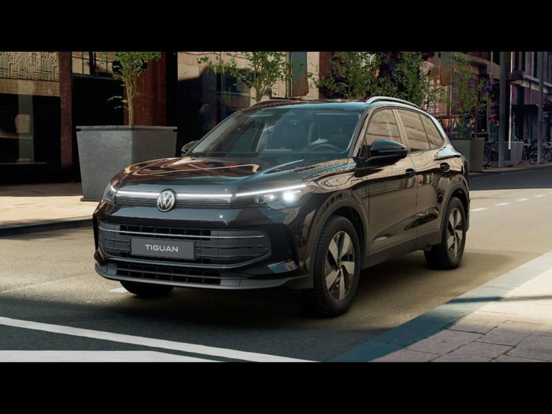 Volkswagen Tiguan 1.5 tsi ehybrid Life 204cv dsg nuova a Livorno
