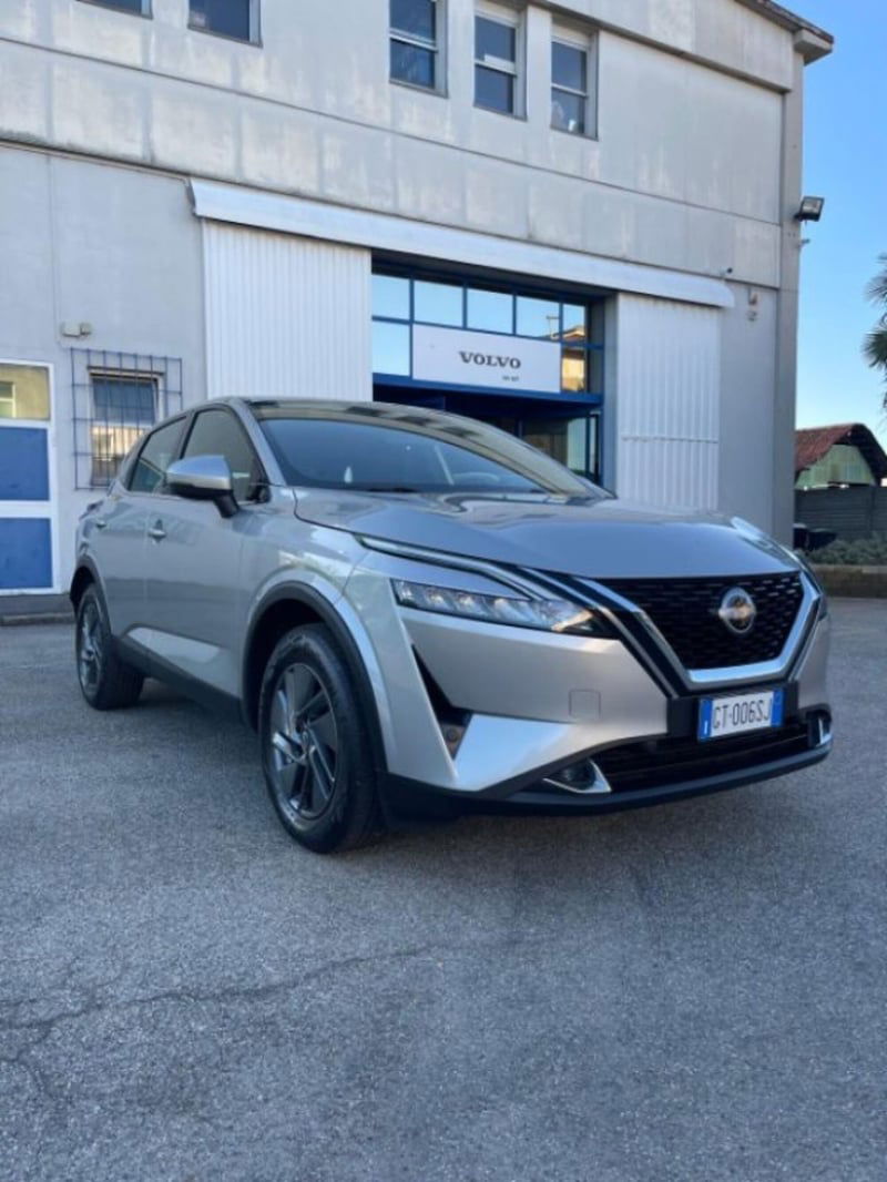 Nissan Qashqai 1.3 mhev Business 2wd 158cv xtronic del 2024 usata a Novara