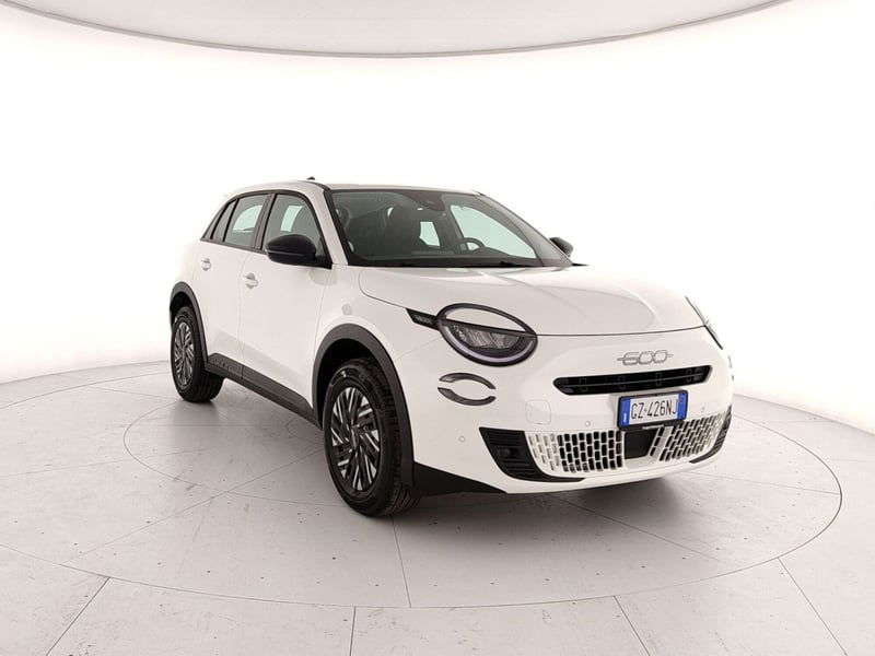 Fiat 600 1.2 hybrid Business 110cv auto nuova a Caserta