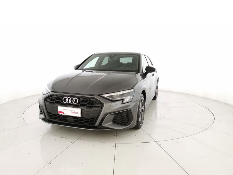 Audi A3 Sportback 45 TFSI e S tronic S line edition del 2022 usata a San Giovanni Teatino