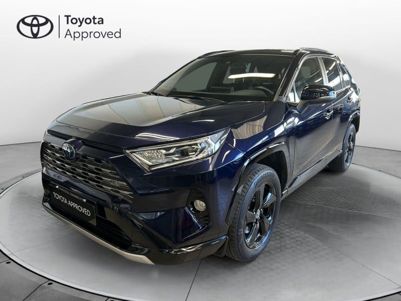 Toyota Rav4 HV (218CV) E-CVT 2WD Style del 2021 usata a Curno