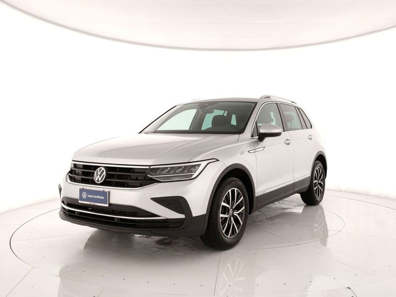 Volkswagen Tiguan 1.5 TSI 150 CV DSG ACT Life del 2022 usata a Torre Annunziata