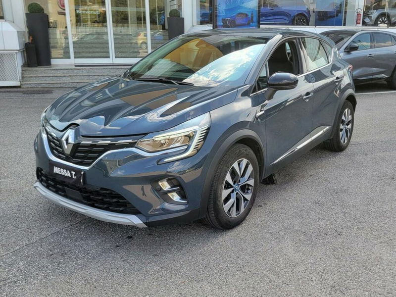 Renault Captur Plug-in Hybrid E-Tech 160 CV Intens del 2020 usata a Monza