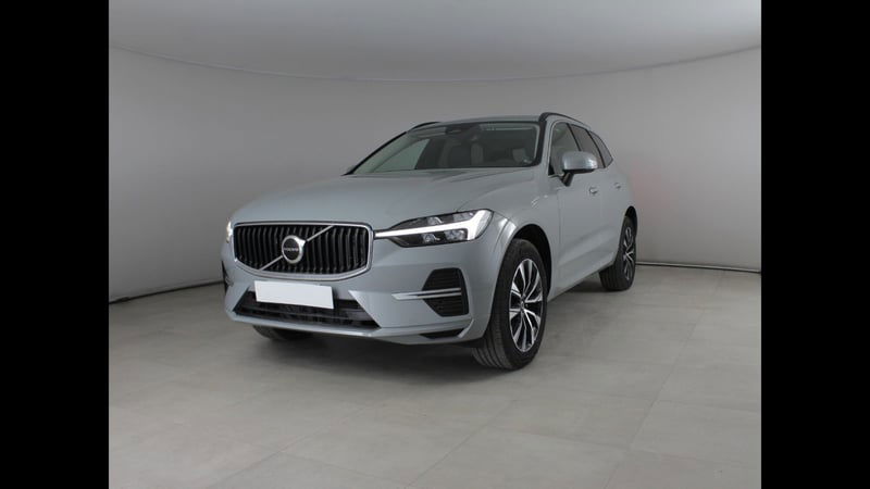 Volvo XC60 B4 (d) AWD automatico Core N1 nuova a Palermo