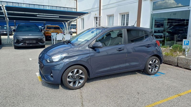Hyundai i10 1.0 MPI Connectline del 2024 usata a Veggiano