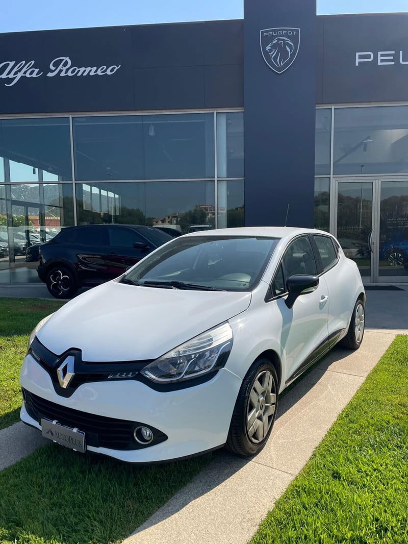 Renault Clio dCi 8V 90CV Start&Stop 5 porte Energy Intens del 2017 usata a Olbia