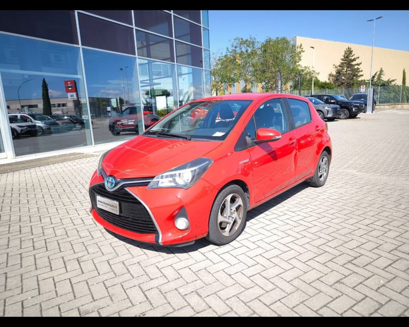 Toyota Yaris 1.5 Hybrid 5 porte Style del 2015 usata a Siena