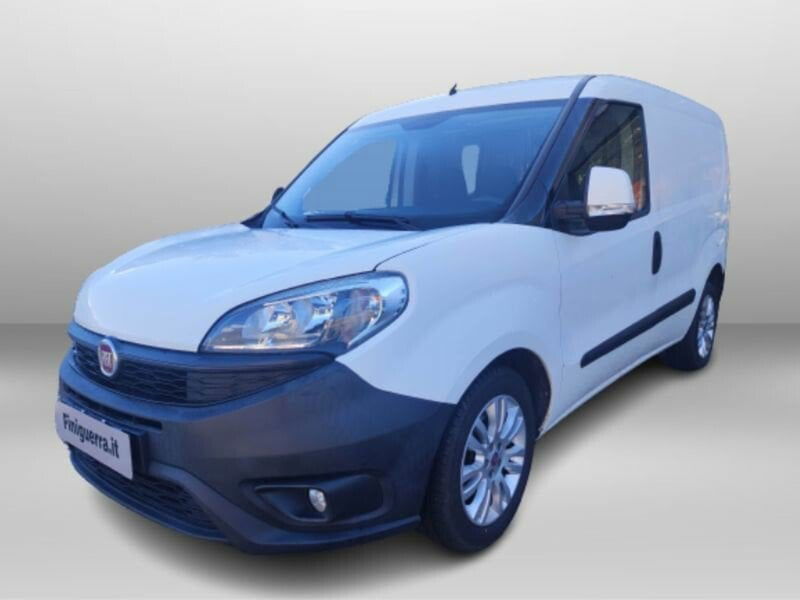 Fiat Doblò Furgone 1.6 MJT 105CV PC-TN Cargo Lamierato SX E5+ del 2016 usata a Talamona