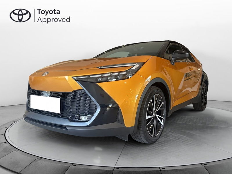 Toyota Toyota C-HR 2.0 phev Lounge Premiere fwd e-cvt del 2024 usata a Nuoro