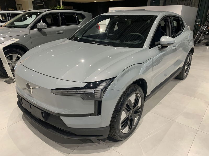Volvo EX30 Single Motor Essential rwd nuova a Ferrara