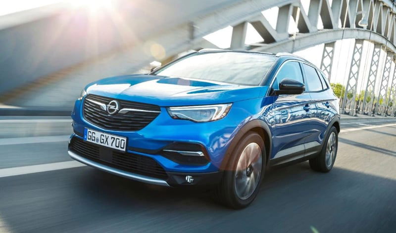 Opel Grandland X 1.5 diesel Ecotec Start&Stop Advance del 2020 usata a Silvi