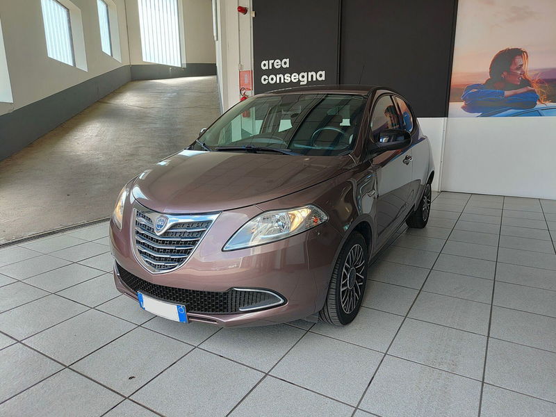 Lancia Ypsilon 1.2 69 CV 5 porte GPL Ecochic Gold del 2015 usata a Cirie'