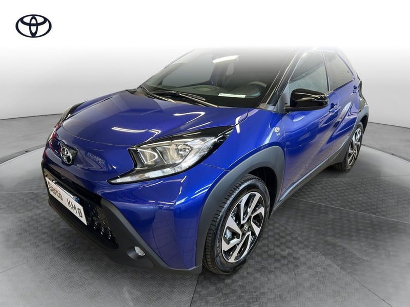 Toyota Aygo X 1.0 VVT-i 72 CV 5 porte Limited Air nuova a Curno