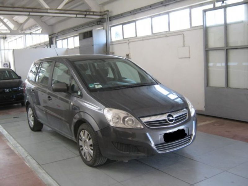 Opel Zafira 1.6 16V ecoM 150CV Turbo Cosmo del 2010 usata a Porto San Giorgio Opel Zafira 1.6 16V ecoM 150CV Turbo Cosmo del 2010 usata a Porto San Giorgio