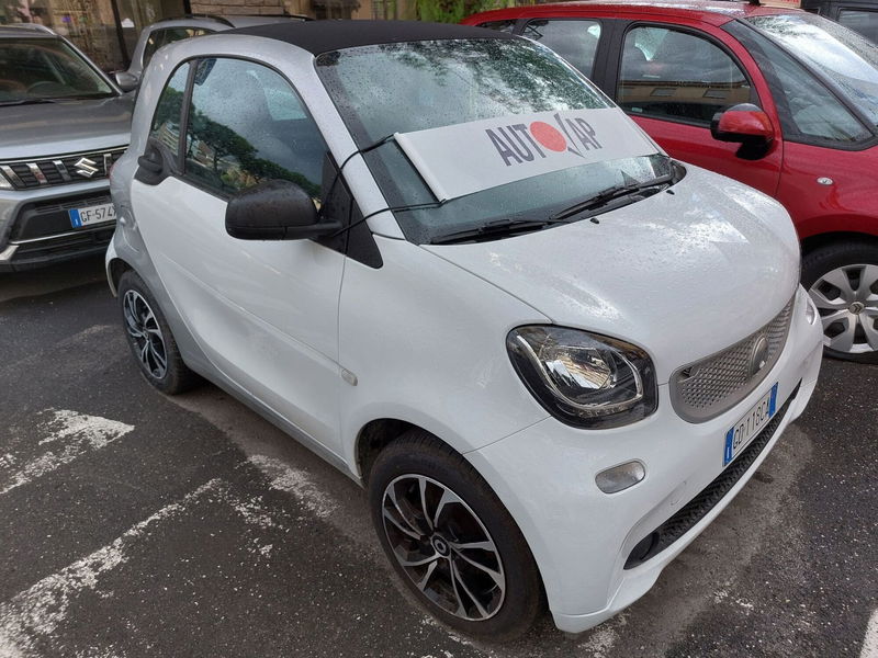 smart Fortwo 70 1.0 twinamic Passion del 2017 usata a Imperia smart Fortwo 70 1.0 twinamic Passion del 2017 usata a Imperia