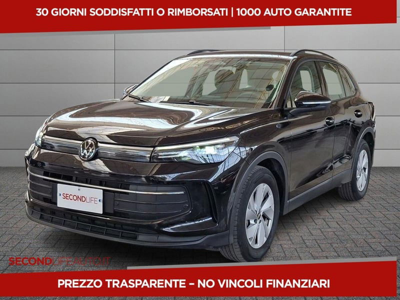 Volkswagen Tiguan Allspace 2.0 tdi Life 150cv dsg del 2024 usata a Vasto