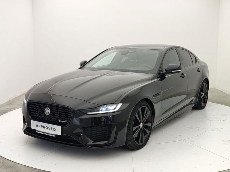 Jaguar XE 2.0 D 204 CV AWD aut. R-Dynamic Black del 2021 usata a Ragusa