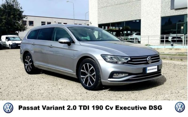 Volkswagen Passat Variant 2.0 TDI 190 CV DSG Highline BlueMotion Tech. del 2019 usata a Oristano