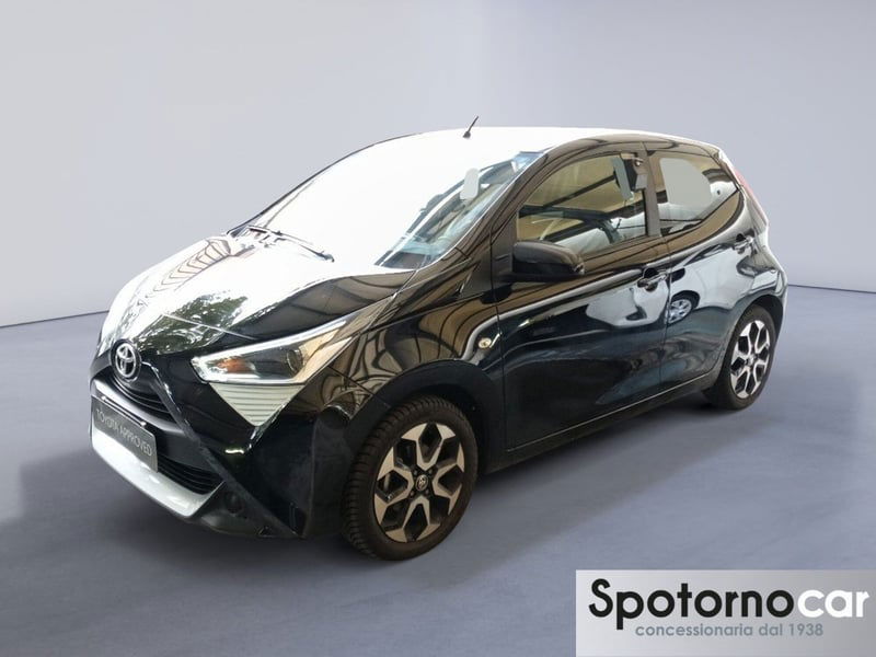 Toyota Aygo Connect 1.0 VVT-i 72 CV 5 porte x-fun del 2021 usata a Sesto San Giovanni