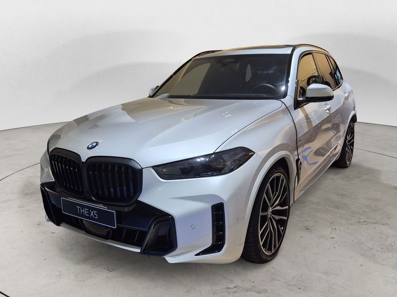 BMW X5 xdrive30d auto 7p.ti del 2025 usata a Genova