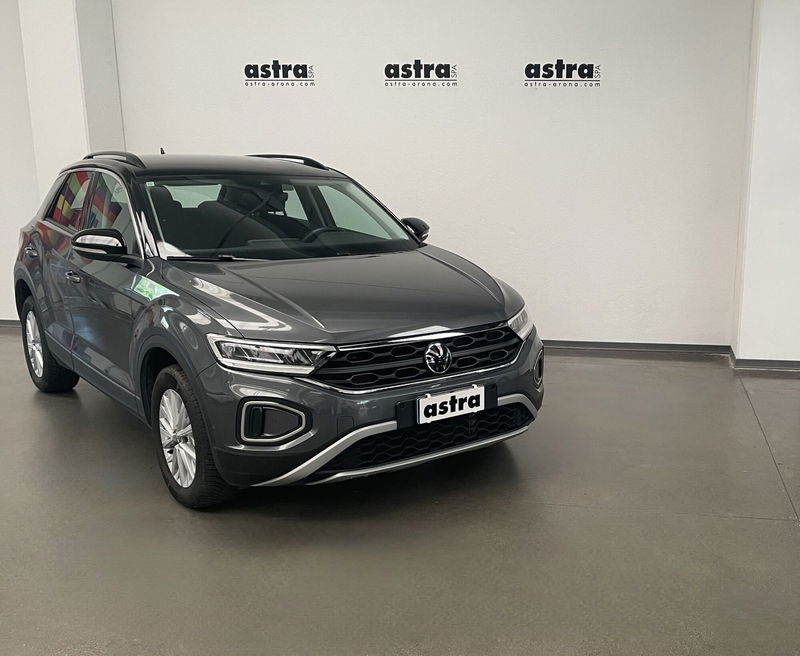Volkswagen T-Roc 2.0 tdi Style 115cv del 2023 usata a Arona