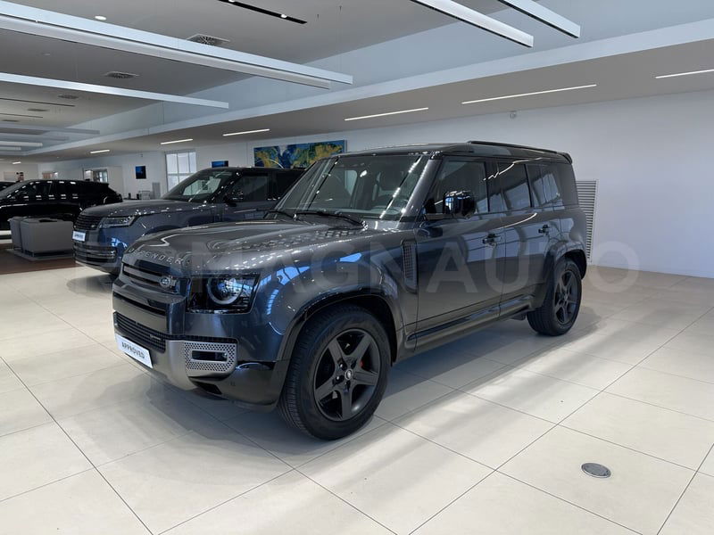 Land Rover Defender 110 3.0d i6 mhev X-Dynamic SE awd 250cv auto del 2021 usata a Forli'