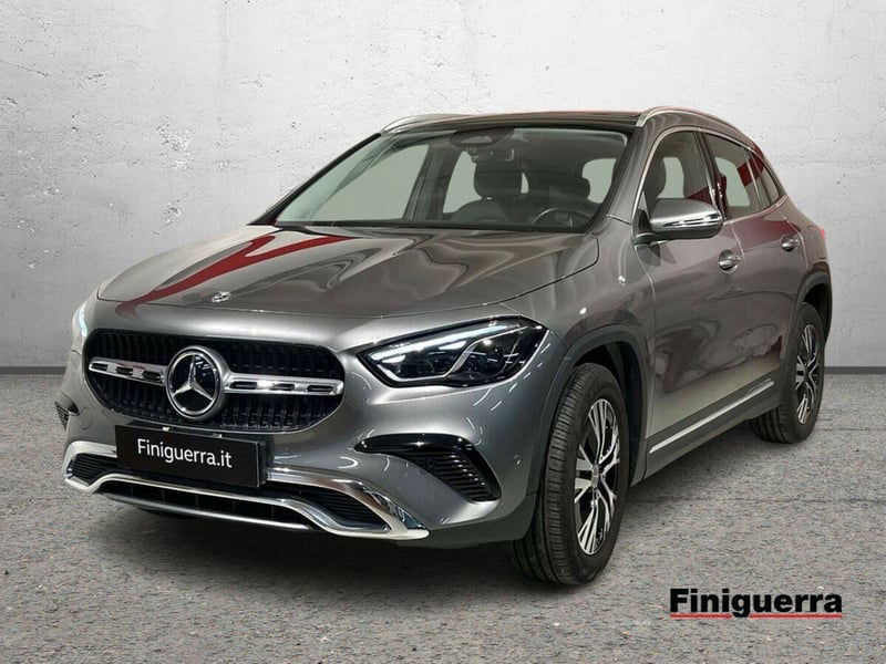 Mercedes-Benz GLA SUV 250 Progressive Advanced Plus 4matic auto del 2024 usata a Civate