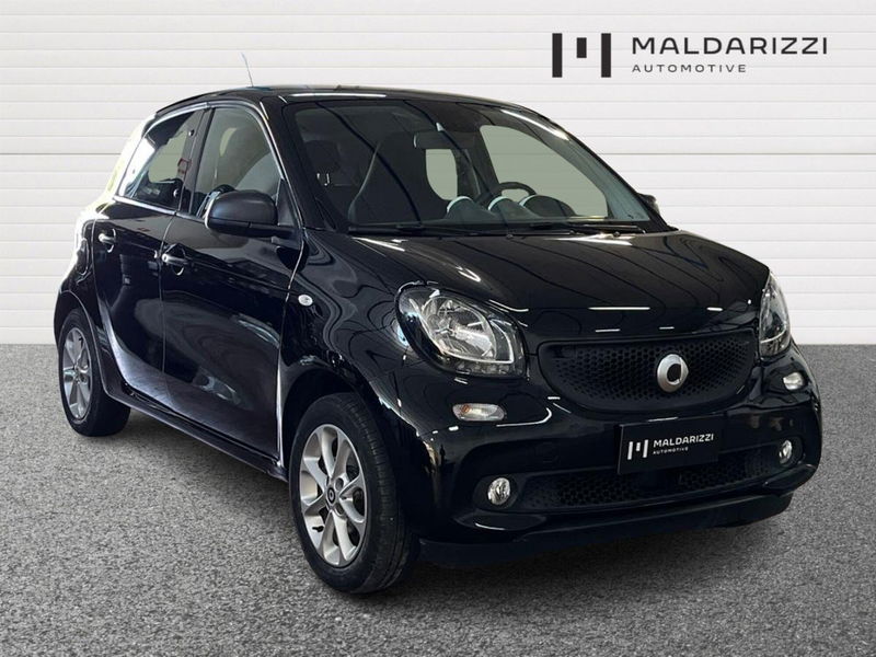 smart forfour forfour 70 1.0 twinamic Youngster del 2019 usata a Trani smart forfour forfour 70 1.0 twinamic Youngster del 2019 usata a Trani