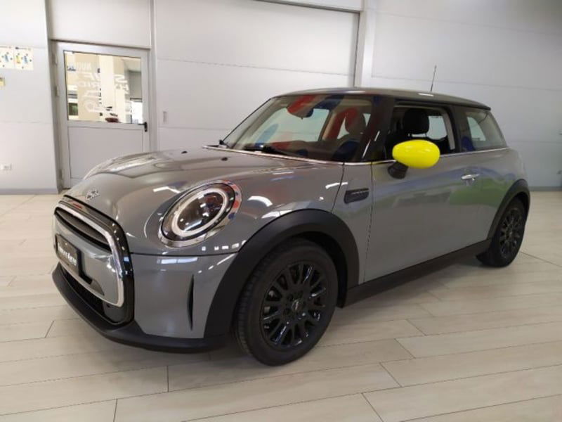 MINI Mini 1.5 One Essential del 2021 usata a Muggia