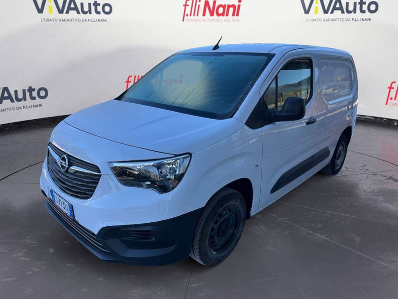 Opel Combo Furgone Cargo 1.5 Diesel 100CV PL-DC 850kg del 2024 usata a Massa