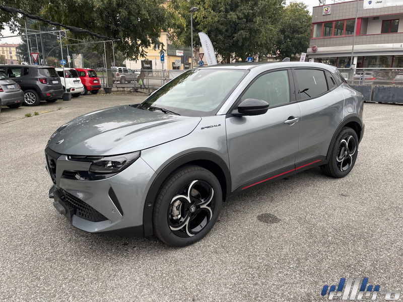 Alfa Romeo Junior 1.2 ibrida Speciale 145cv edct6 nuova a Saluzzo