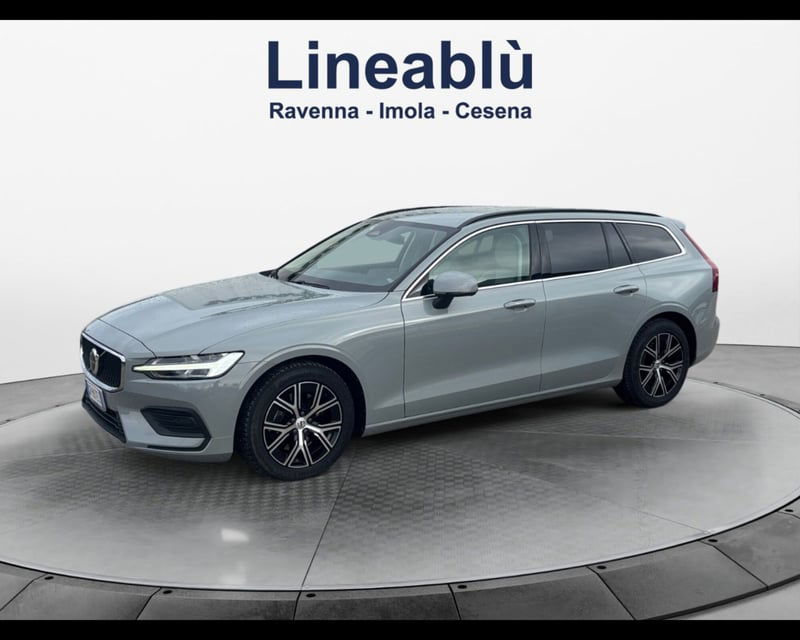 Volvo V60 B4 (d) automatico Core del 2023 usata a Ravenna