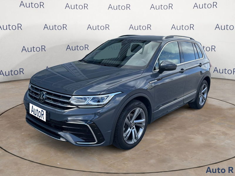 Volkswagen Tiguan 2.0 tdi R-Line 150cv dsg del 2023 usata a Tito Volkswagen Tiguan 2.0 tdi R-Line 150cv dsg del 2023 usata a Tito