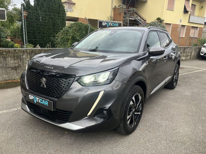 Peugeot 2008 BlueHDi 110 S&S Allure Pack del 2021 usata a Lucca