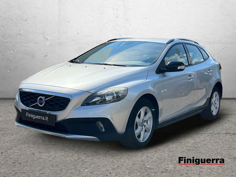 Volvo V40 Cross Country D2 1.6 Momentum del 2014 usata a Talamona