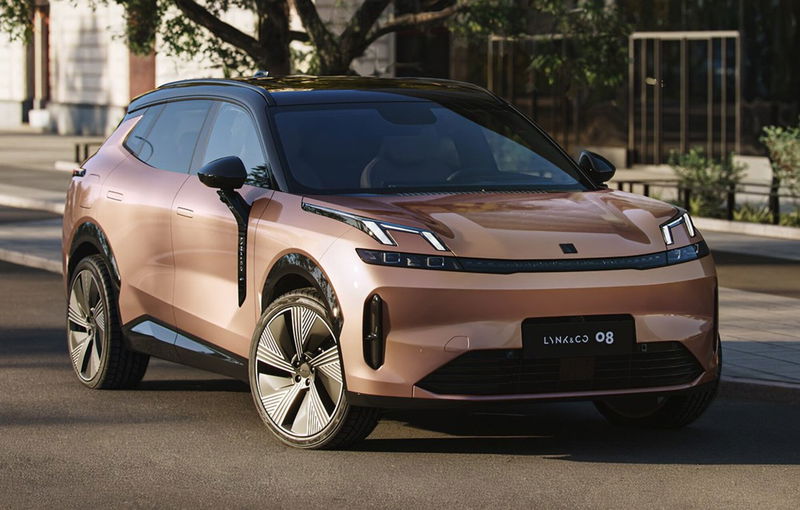 Lynk & Co 08 08 1.5 phev More auto nuova a Pescara