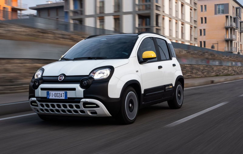 Fiat Panda Cross Cross 1.0 FireFly S&S Hybrid del 2025 usata a Teverola Fiat Panda Cross Cross 1.0 FireFly S&S Hybrid del 2025 usata a Teverola