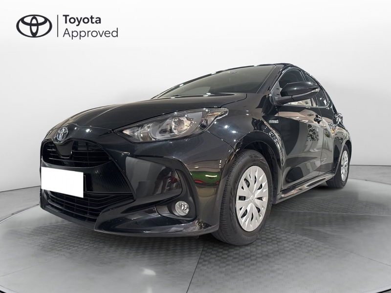 Toyota Yaris 1.5 Hybrid 5 porte Energy nuova a Nuoro