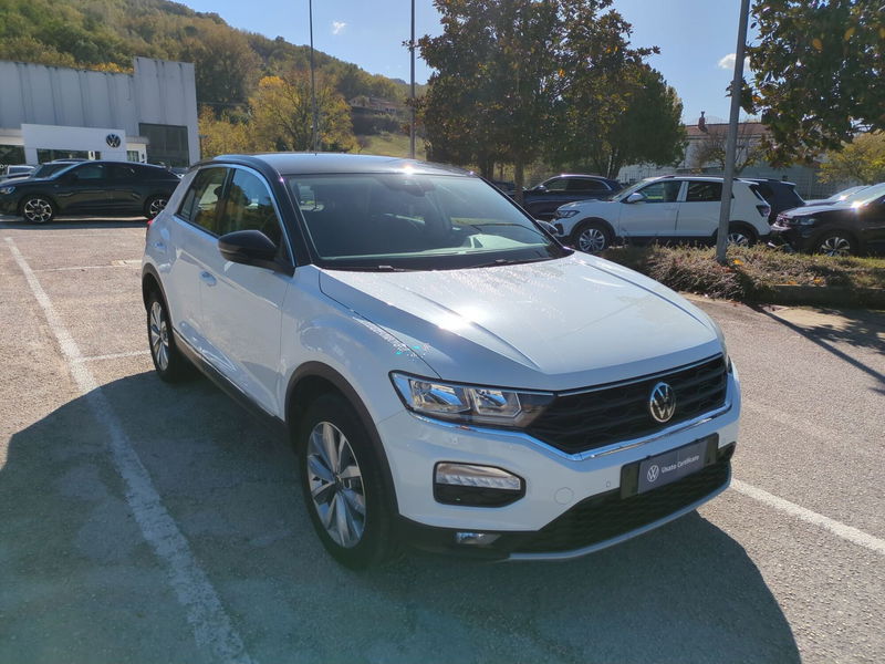 Volkswagen T-Roc 1.5 TSI ACT Style BlueMotion Technology del 2021 usata a Benevento