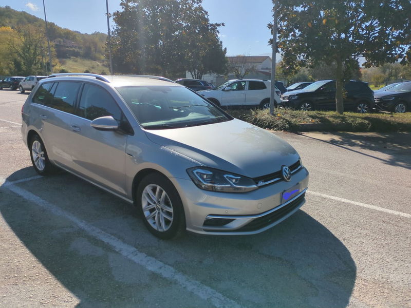 Volkswagen Golf Variant 1.4 TGI Trendline BlueMotion del 2018 usata a Benevento