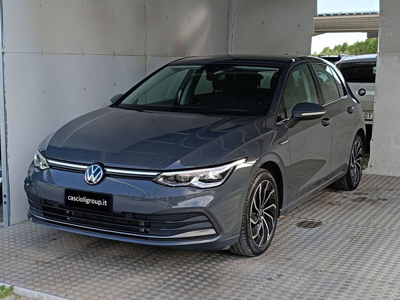 Volkswagen Golf 2.0 TDI 150 CV SCR R-Line del 2023 usata a San Benedetto del Tronto