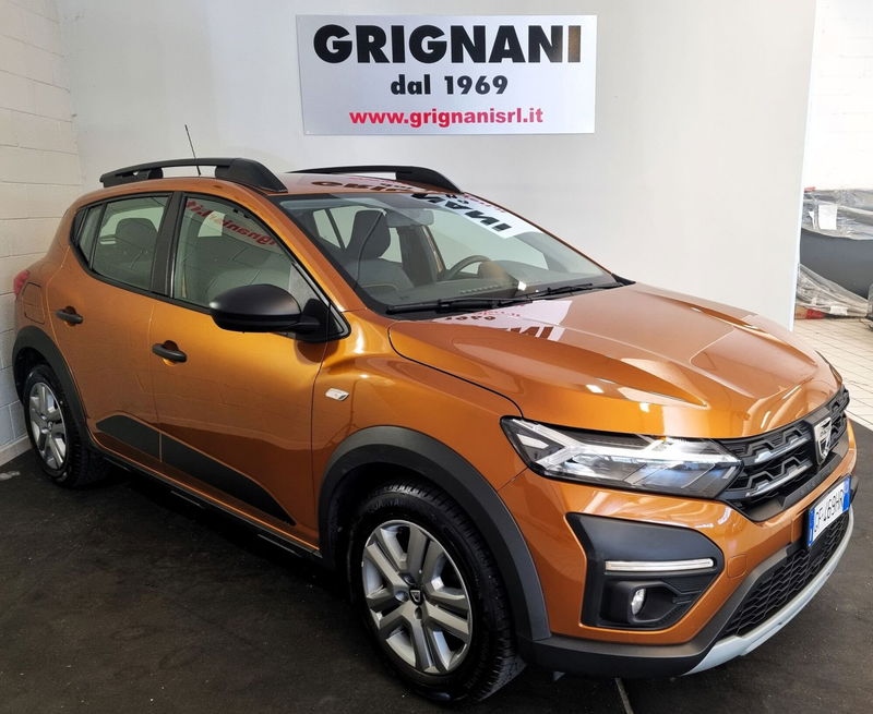 Dacia Sandero Stepway 1.0 TCe 100 CV ECO-G Comfort del 2021 usata a Vigevano