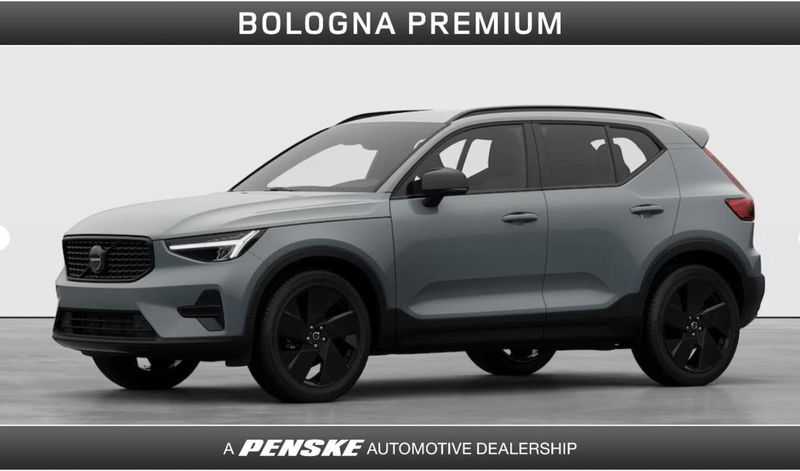 Volvo XC40 2.0 b3 Plus Black Edition auto nuova a Casalecchio di Reno
