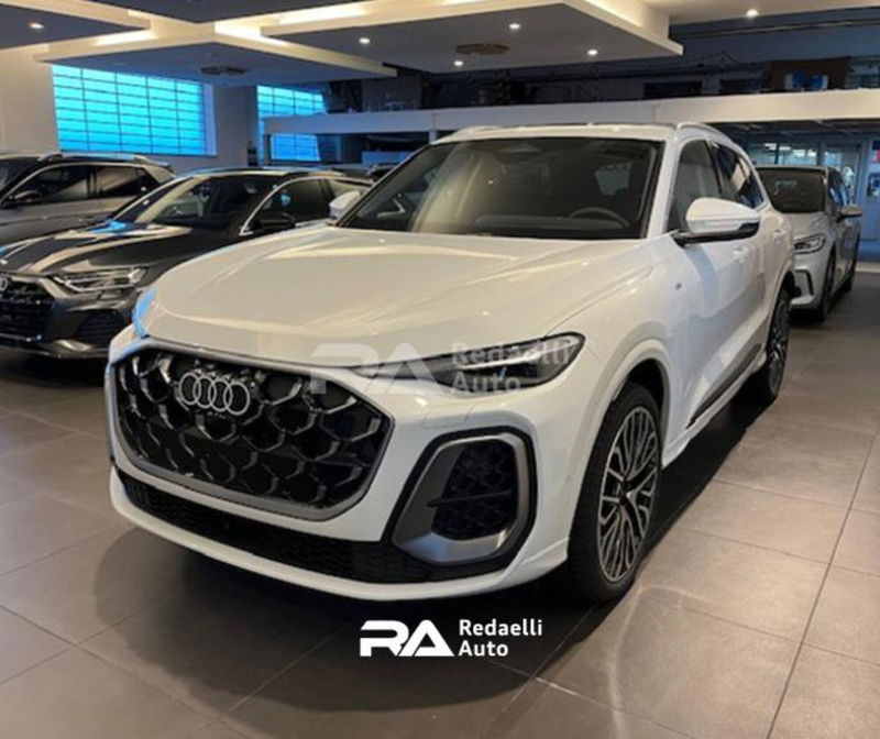 Audi Q5 40 2.0 tdi mhev 12V S line quattro s-tronic nuova a Casatenovo