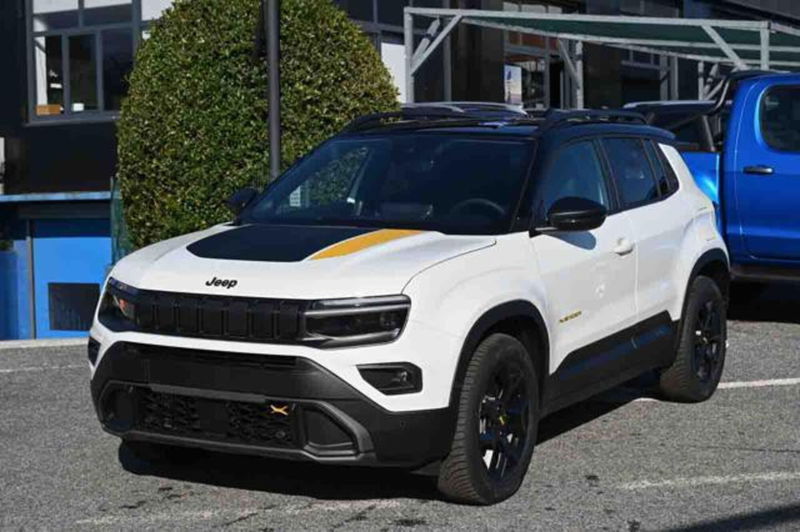 Jeep Avenger 1.2 turbo e-hybrid mhev The North Face 4xe 145cv edct6 nuova a Pianezza